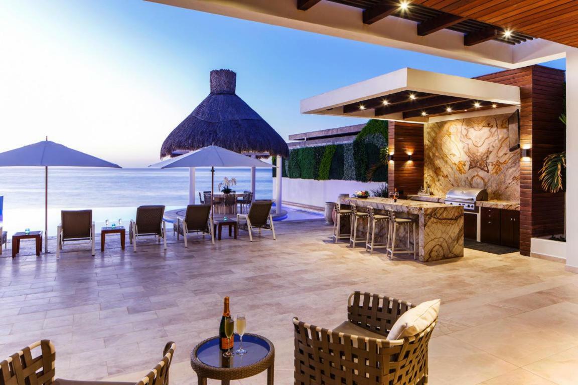 Ultra Exclusive Beachfront Villa Just Steps From The Sand With Butler Included San José del Cabo 外观 照片